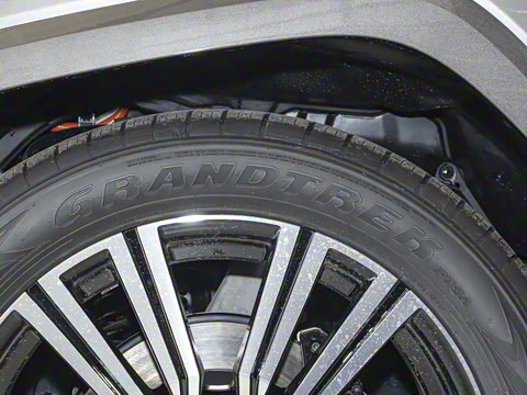 2025�� 700h ����