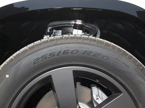 2023�� 110 3.0T P400 X-DYNAMIC HSE