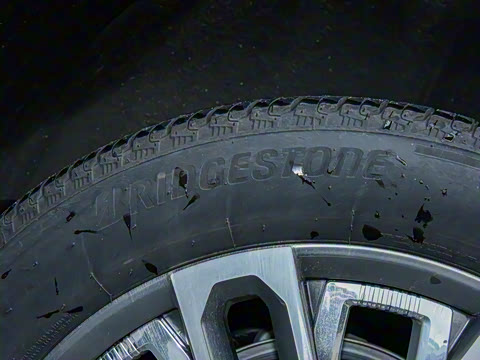 2025�� 2.7T �������۷��