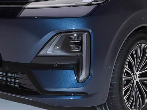 2025�� ����Ultra+ �߶���