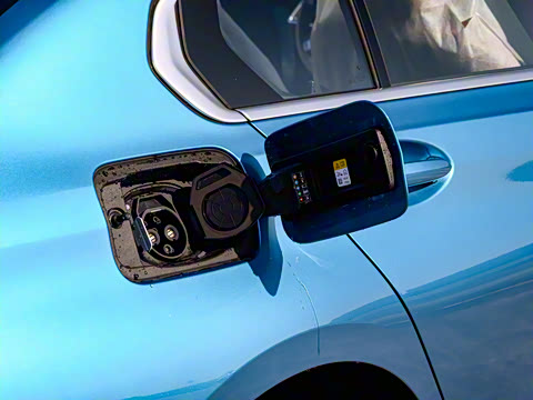 2024�� eDrive 35 L