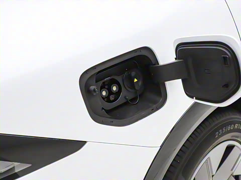 2025�� 702 �������� Max