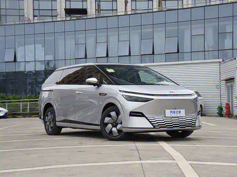 2025�� 650������ Max