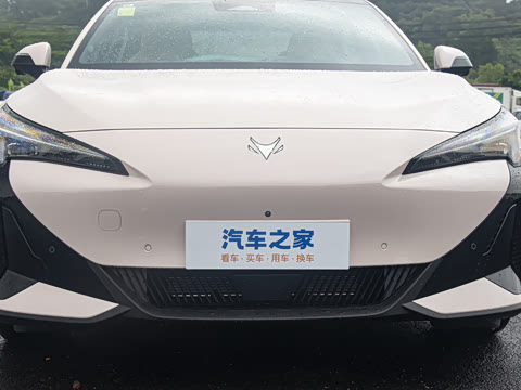 2025�� 560PRO 185kW