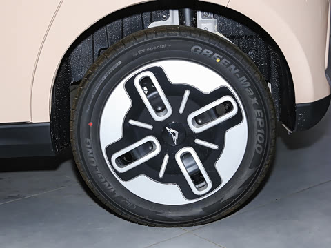 2025�� Mate 300km̤�˰�