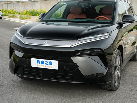 2025�� DM 215KM�����״��콢��