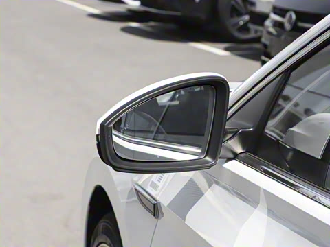 2025�� �Ŀ� 300TSI DSG׿Խ��