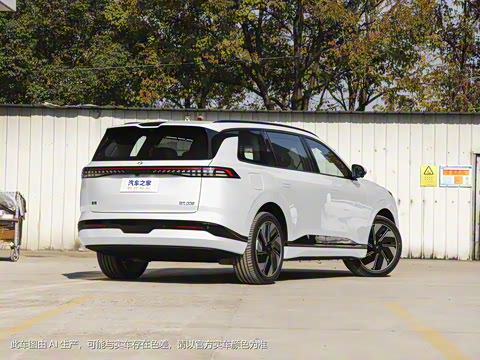 2025�� 636Max����� 5��