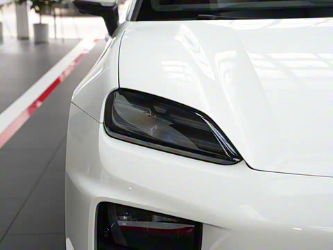 2024�� Macan ��������