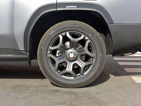 2025�� 2.0TD XWD �Զ�����+�ӳ��� 7��