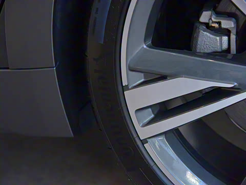 2025�� allroad quattro ̽���� 55 TFSI ����ԽҰ��