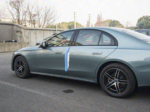 2025�� E 300 ʱ�����˶���