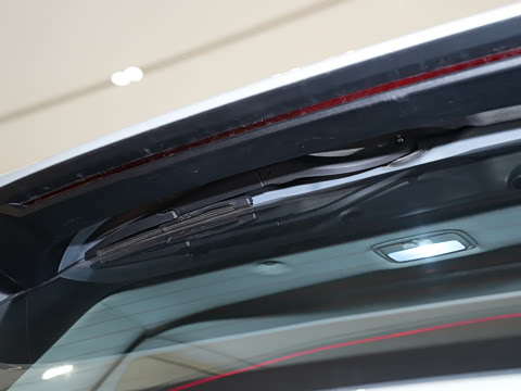 2025�� 530 Light