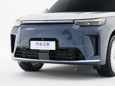 2025�� Ǭ�� UItra 6��