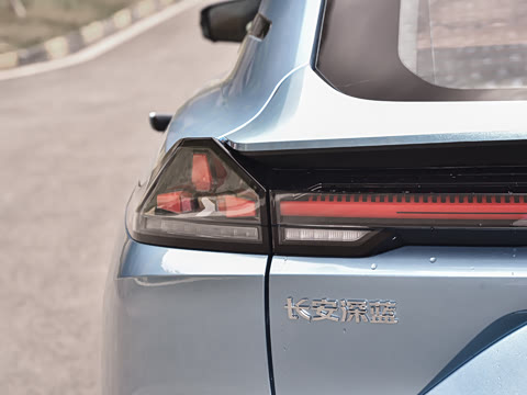 2025�� 300Ultra  �����Ǽ�AD PRO���̰�