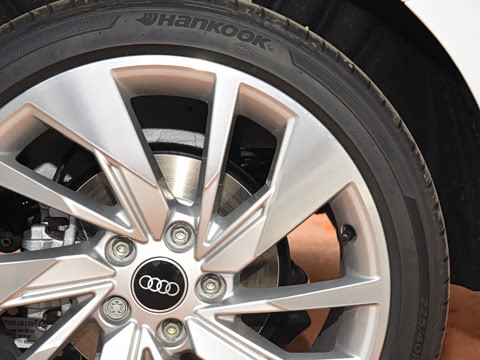 2023�� �Ŀ� A3L Limousine 35 TFSI ʱ��������