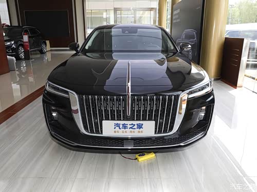 同级少有的大排量 红旗h9 3.0t v6版