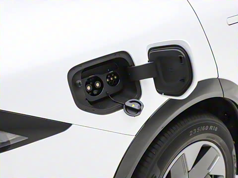 2025�� 702 �������� Max