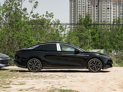 2025�� EV 701KM�����״�������