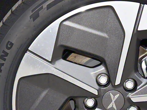 2025�� 620 �������� Plus