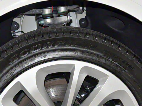 2026�� 4.0T V8 ������