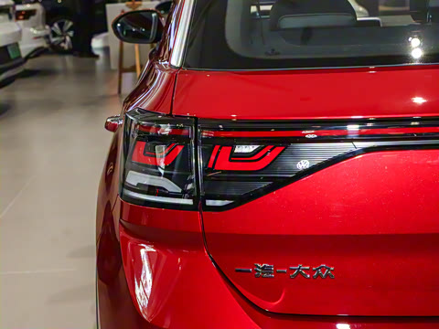 2025�� 300TSI DSG���������