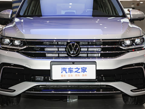 2024�� ���ڿ� 330TSI �Զ�����R-Line��ҫ��