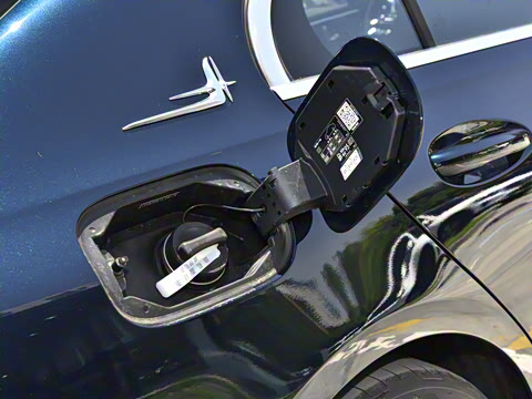 2025�� �Ŀ� C 350 eL