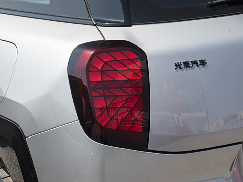 2025�� JOHN COOPER WORKS