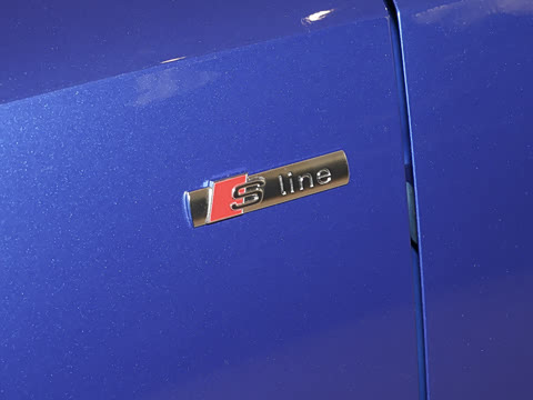 2025�� quattro 45�����ذ� 35TFSI ʱ�ж�����