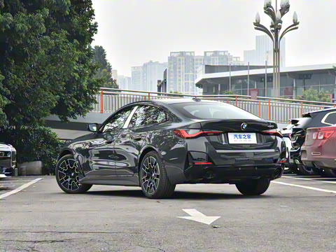 2024�� 430i Gran Coupe M�˶���ҹ��װ