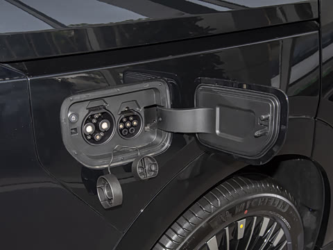 2025�� ���� 650������ Max