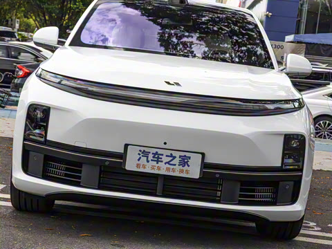 2025�� Pro ���ܻ��°�