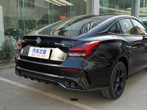 2022�� 1.5T Trophy�˶�������