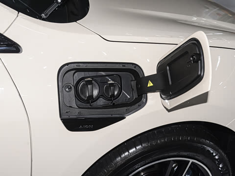 2025�� 650 ������