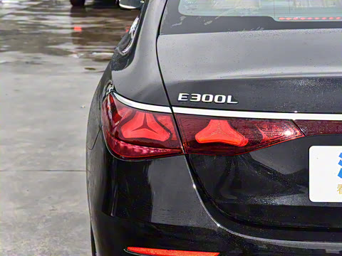 2025�� �Ŀ� E 300 L ʱ����