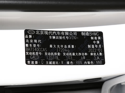 2022�� 240TGDi DCT LUX����