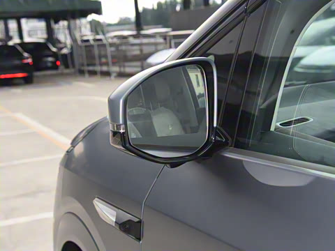 2025�� 650������ Max