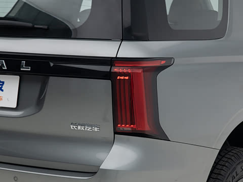 2025�� 2.0T�Զ�������Ӣ�� ����