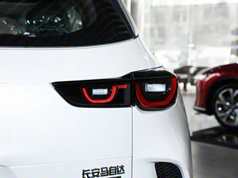 2023�� 2.5L ���а�