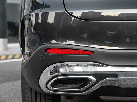 2025�� �Ŀ� GLC 260 L 4MATIC ������