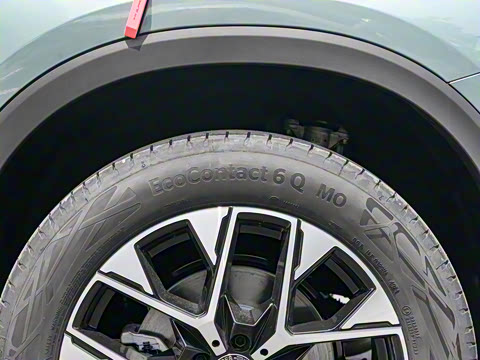 2025�� �Ŀ� GLC 260 L 4MATIC ������