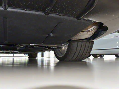 2026�� 4.0T V8 Mulliner