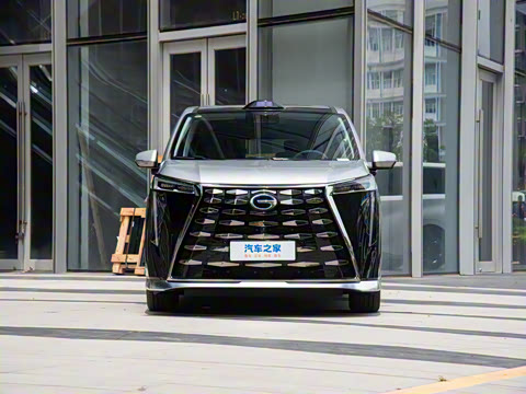 2025�� Ǭ��ϵ�� Ultra ͷ�Ȳ�