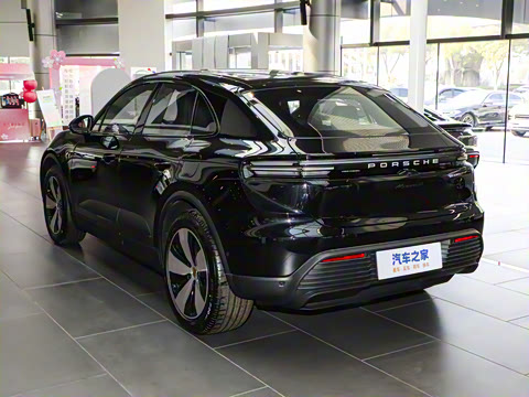 2024�� Macan 4