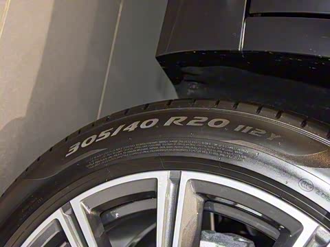 2020�� xDrive45e M�˶���װ