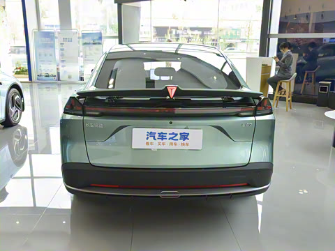 2025�� 300UltraǬ���Ǽ�ADS SE���̰�