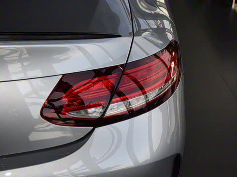 2022�� �Ŀ� C 260 ���ܳ�