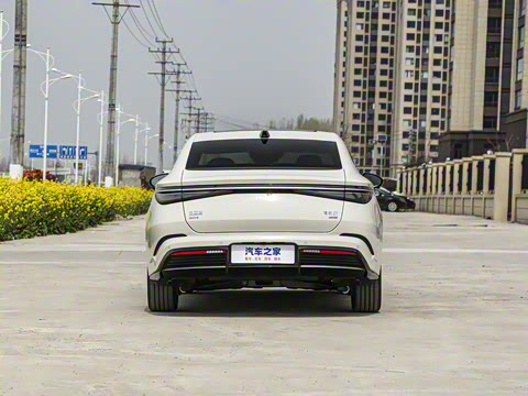 2025�� �Ǽݰ� DM-i 1.5T 125km �콢��