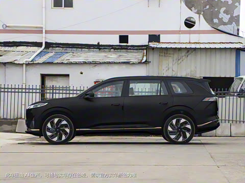 2025�� 636Ultra����� 5��